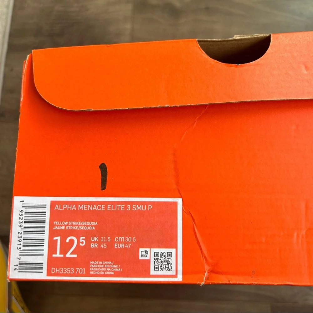 Nike Oregon Ducks PE Football Cleats Men’s 12.5 NEW